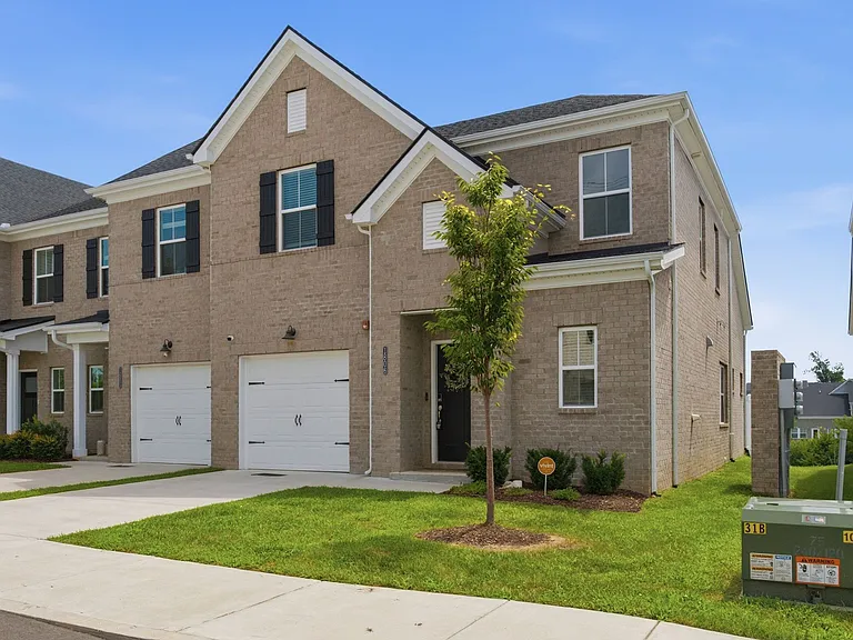 204 Douglas Bend Rd #1806 — Photo 3