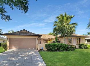 10653 Green Trail Dr S, Boynton Beach, FL 33436