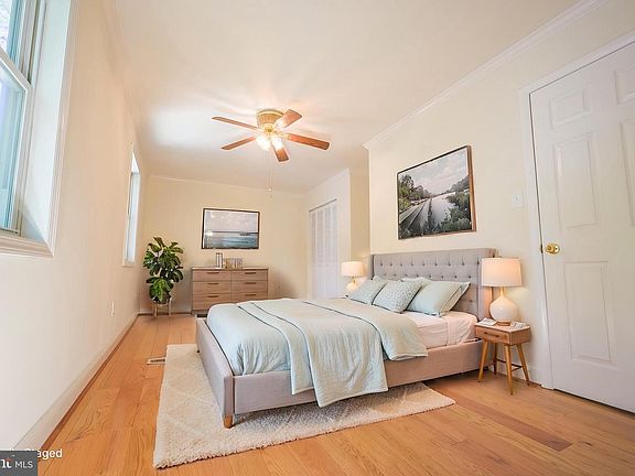 3rd image of 5303 Macwood Dr