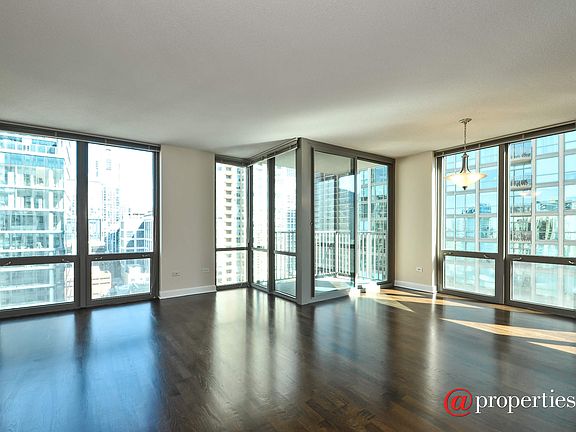 Living Room / Dining Room