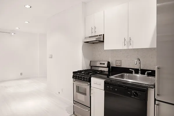 Rented by WAM Partners - William Moses Co. | media 13