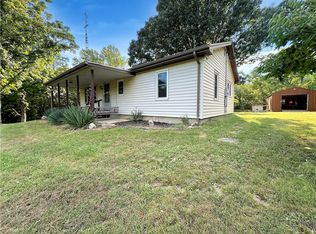 6276 N County Road 1050e, Mattoon, IL 61938