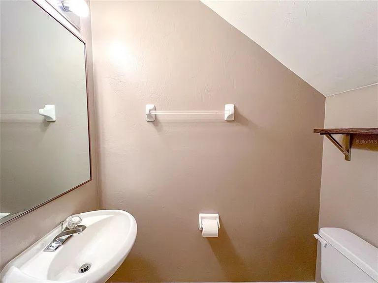 4933 NW 1st Pl #110 — Photo 3