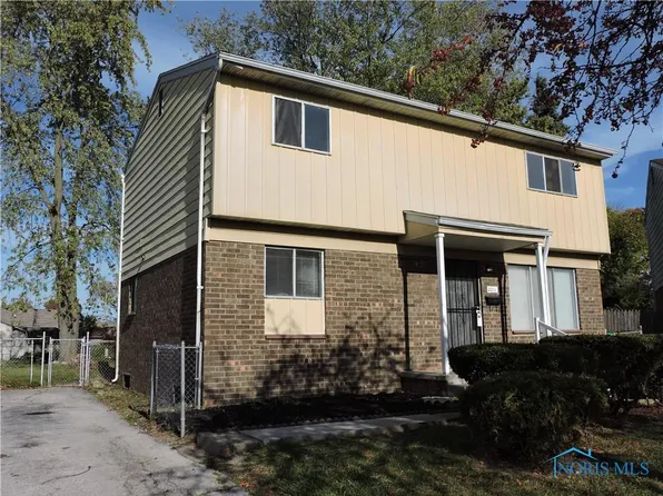 2211 Dahlia Cir, Toledo, OH 43611
