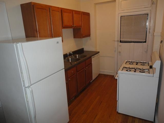 1st image of 4600 N Winchester Ave #1948-3V