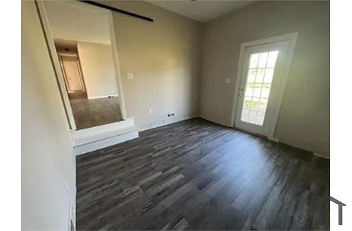 1904 Priscilla Ln NW #1 Photo 1