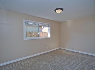 184 Costa Mesa St, Costa Mesa, CA 92627
