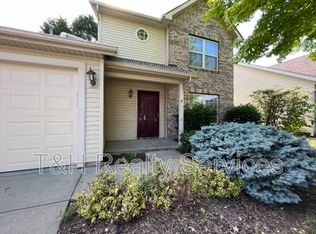 14952 Oak Rd, Carmel, IN 46033