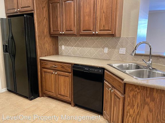 5th image of 11323 NW 121st Pl