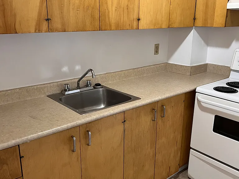 800 Riddell Ave N #303 — Photo 11