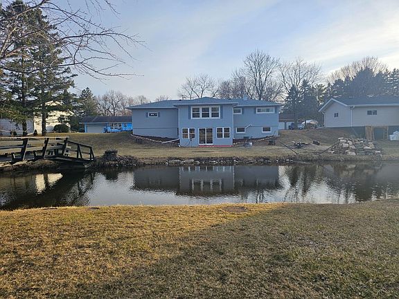 3rd image of 120 Rohrer St