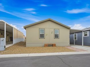 975 W Pinehurst Ave, Pahrump, NV 89048