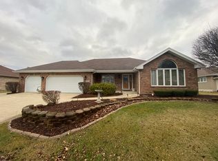 19253 Mansfield Ln, Mokena, IL 60448