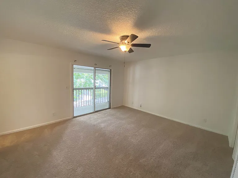 695 A1a N #126 — Photo 10