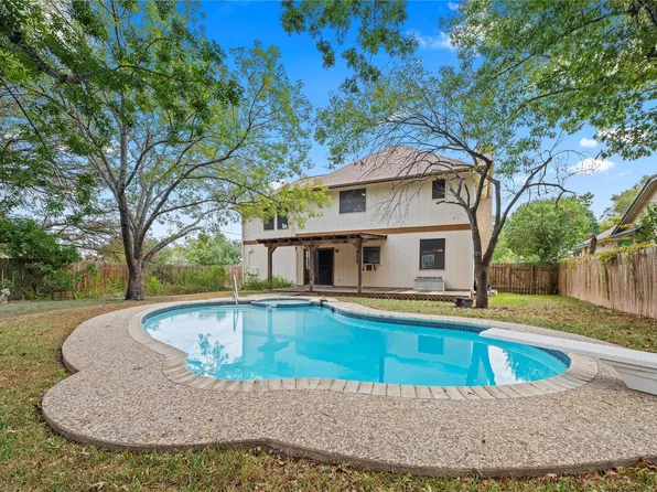1804 Hunters Trl, Round Rock, TX 78681