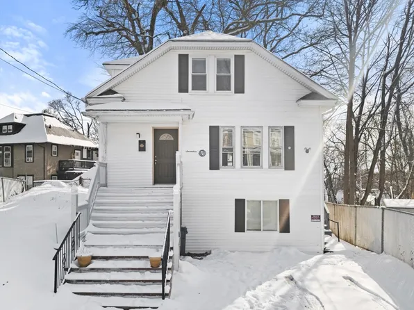 17 Bicknell Ter, Lawrence, MA 01841