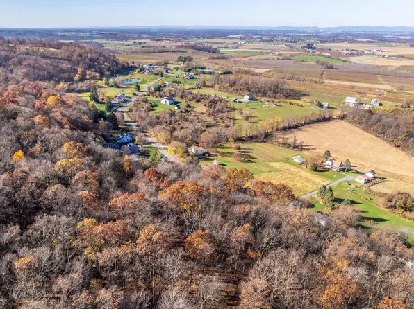 14539 Edgemont Rd, Smithsburg, MD 21783