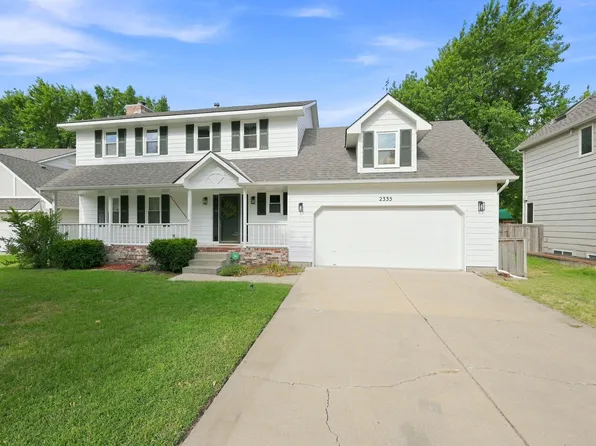 2335 N Stoneybrook Ct, Wichita, KS 67226