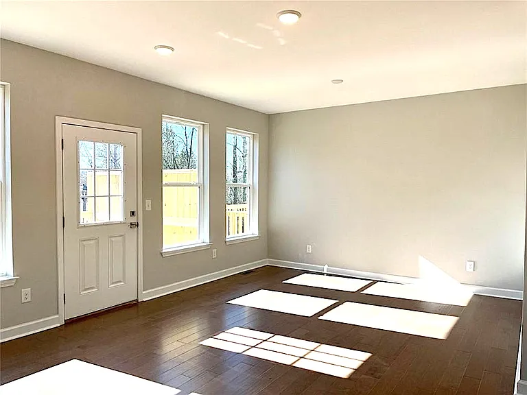 100 Wren Dr — Photo 10