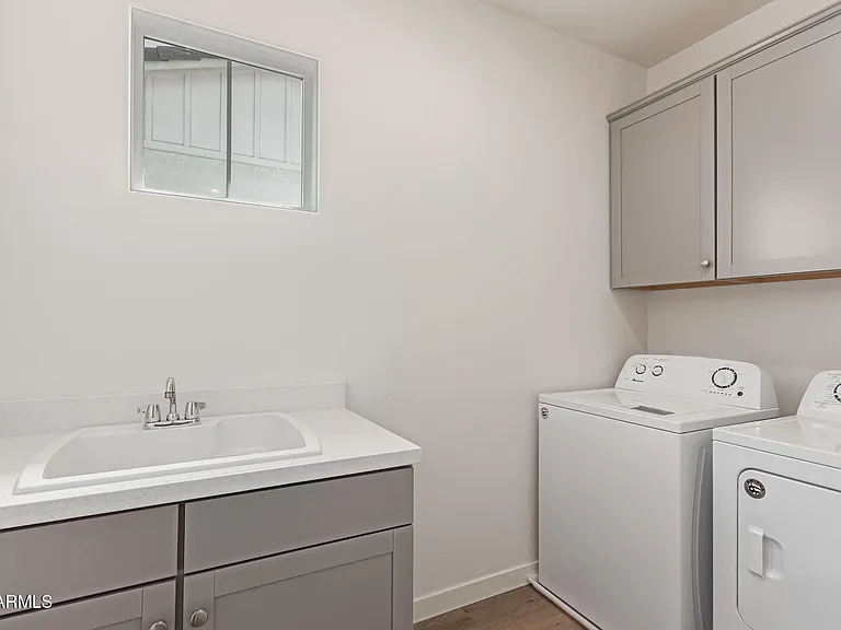 3746 E Earll Dr — Photo 30