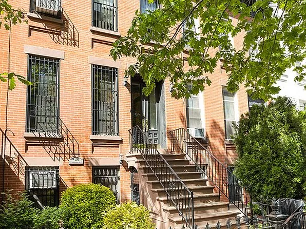 385 Herkimer St Floor 2, Brooklyn, NY 11213