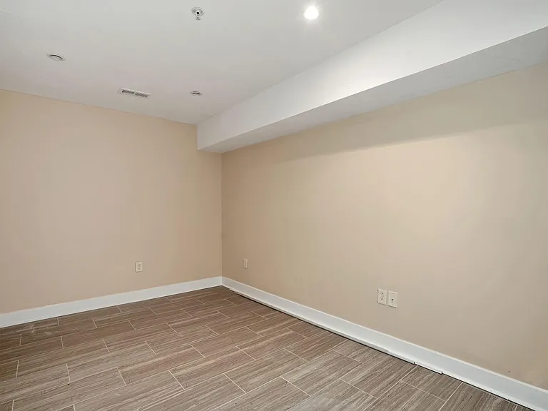 28 Florida Ave NE #1 — Photo 18