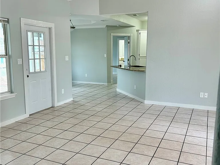 14109 Atascadera Ave — Photo 10