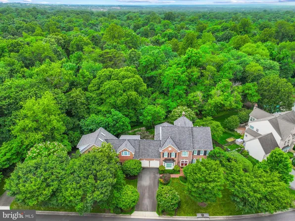 13893 Walney Park Dr, Chantilly, VA 20151