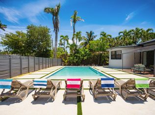 801 Harrison St, Hollywood, FL 33019