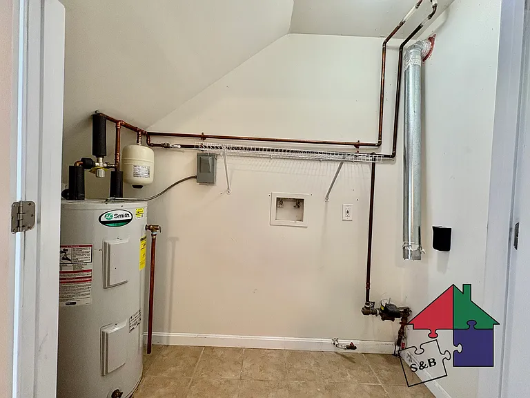 55 Southerberry Dr #105 — Photo 8