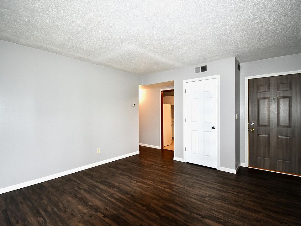 1st image of 413 4th Ave E #4