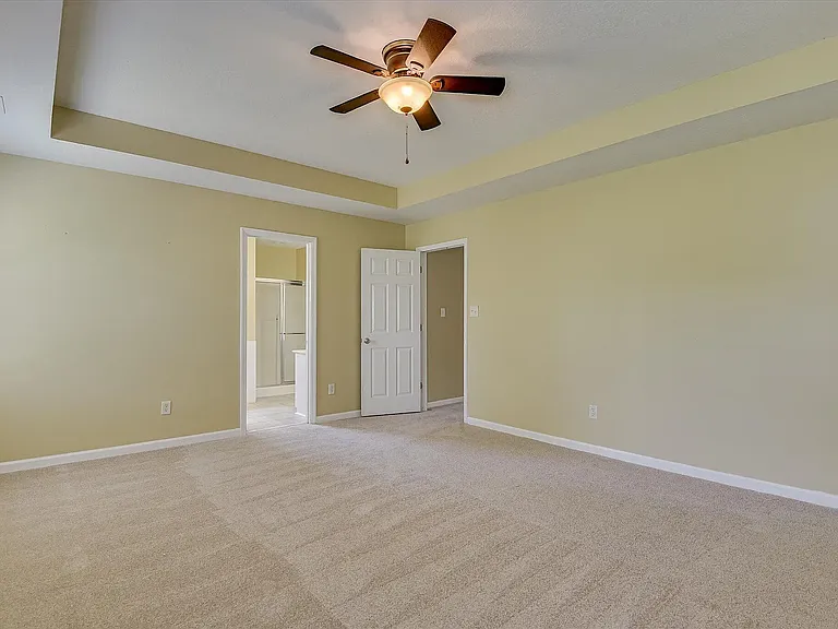 5755 Carriage Hills Dr — Photo 31