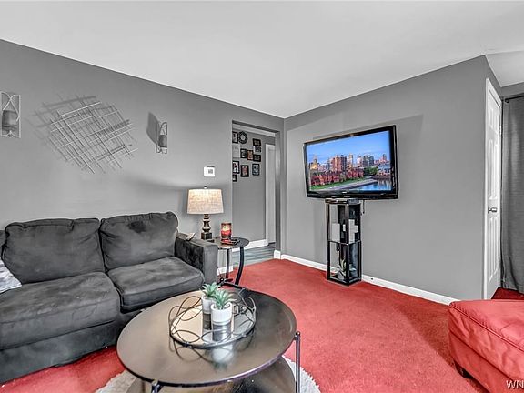5th image of 1884 Kenmore Ave