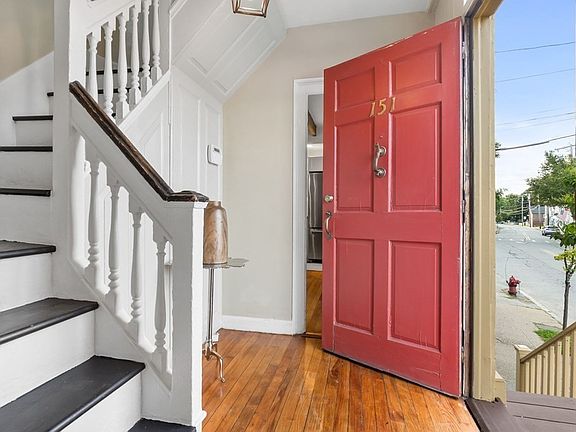 4th image of 151 Merrimac St