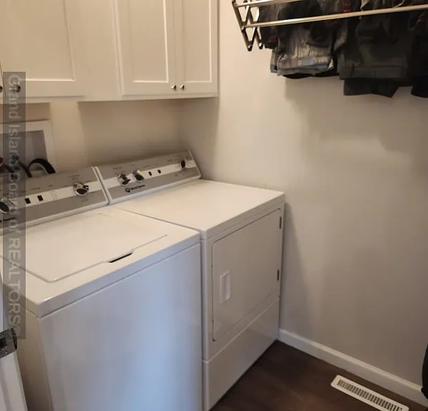 4352 Thomas St — Photo 8
