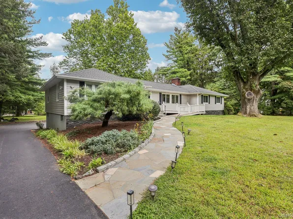 540 Hilltop Road, Yorktown Heights, NY 10598