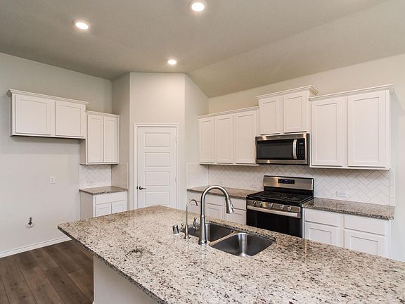3rd image of 6317 Crownmere Dr