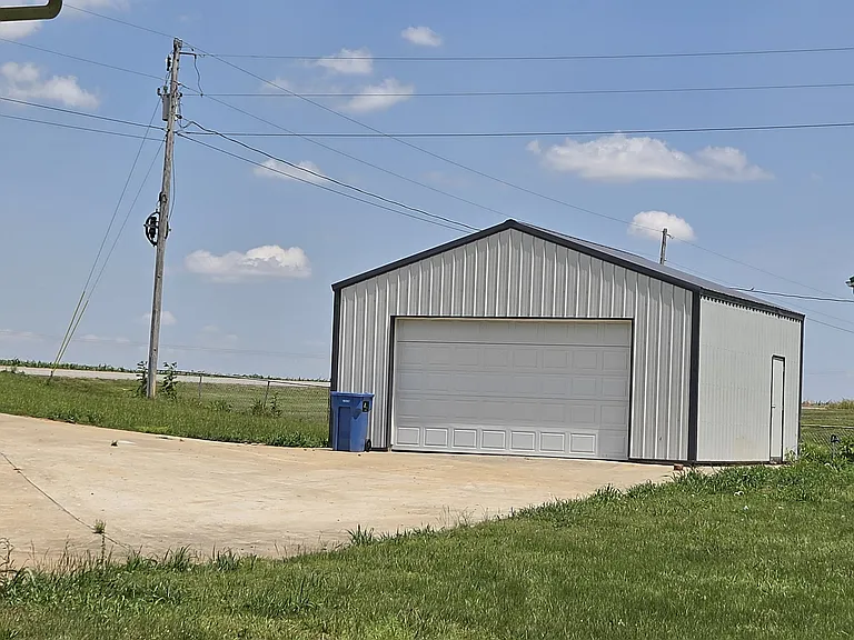 655 Barkers Mill Rd — Photo 2