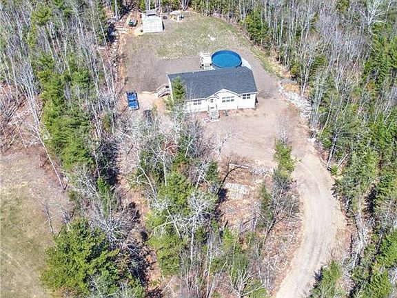 2nd image of 124 Diamond Square Rd
