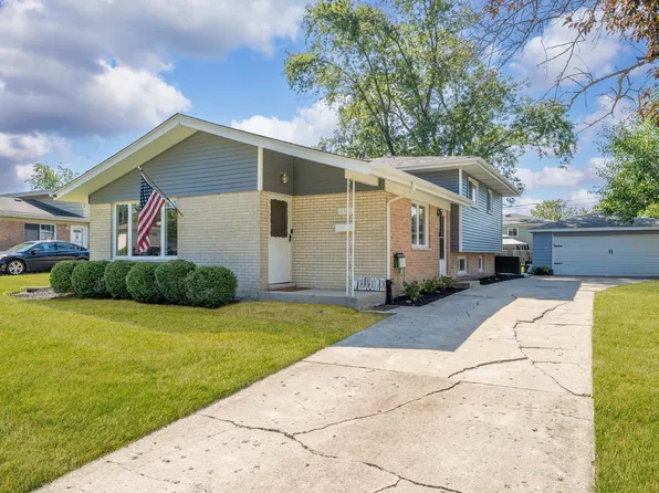 4363 Henry St, Oak Forest, IL 60452