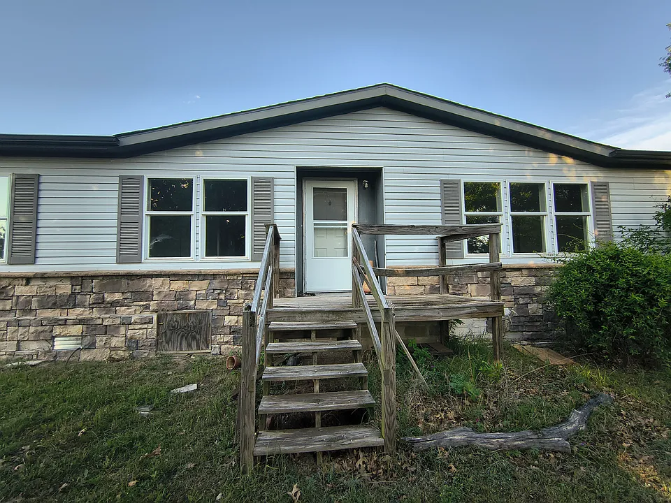 4735 E County Road 74
