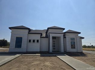 100 Los Altos St, Roma, TX 78584