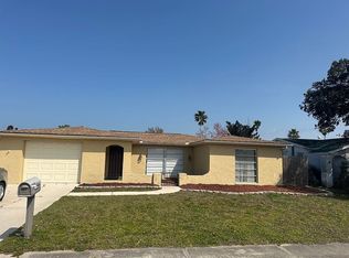 3055 Salisbury Dr, Holiday, FL 34691