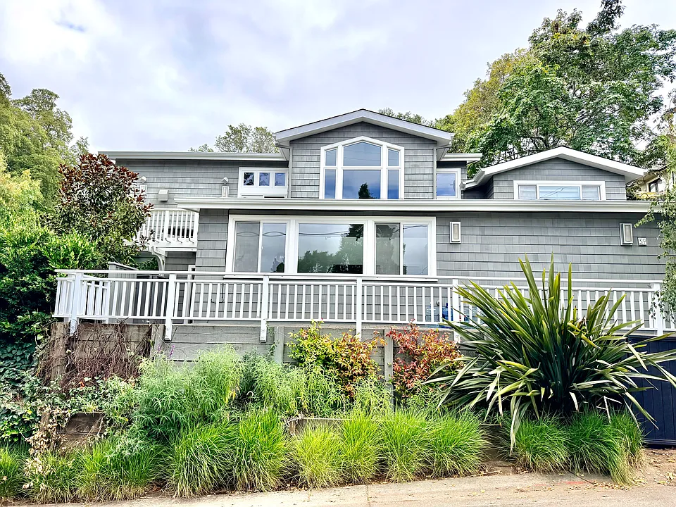 39 Edison Ave