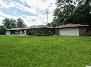 5130 N Dunn Rd, East Dubuque, IL 61025