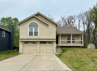 1142 NW 63rd St, Kansas City, MO 64118