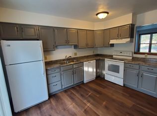 1333 Meadow Ln, Neenah, WI 54956