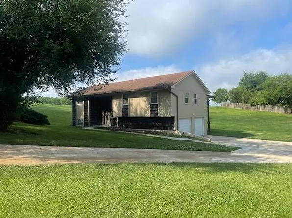 3802 Meadow Oak Ter, Saint Joseph, MO 64503
