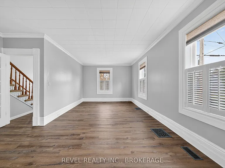 38 Bennett St — Photo 8