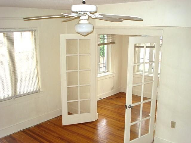 2nd image of 616 E New Haven Ave APT 1